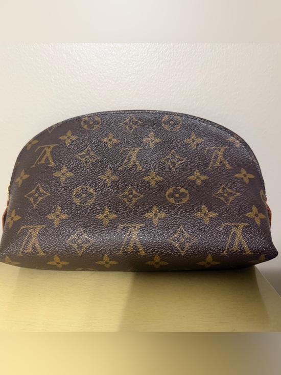 Louis Vuitton Handbags - Authentic‼️Louis Vuitton Monogram Dome Cosmetic pouch